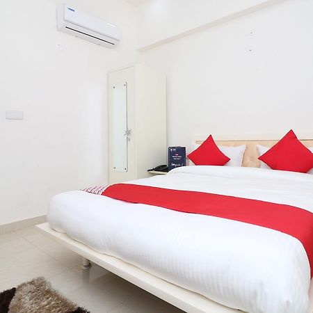 Oyo 13406 Hotel Golden Leaf Bareilly Exterior photo