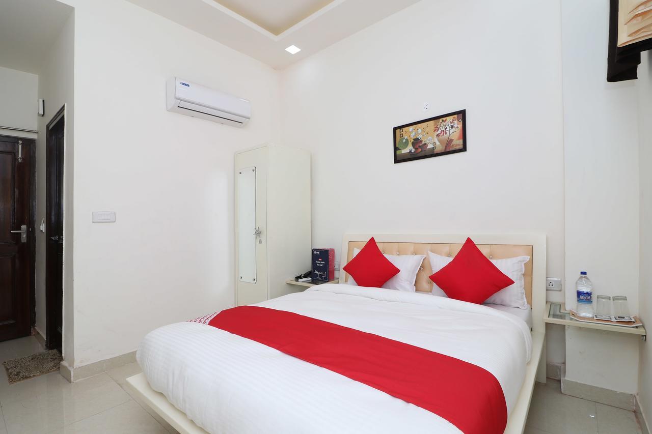 Oyo 13406 Hotel Golden Leaf Bareilly Exterior photo