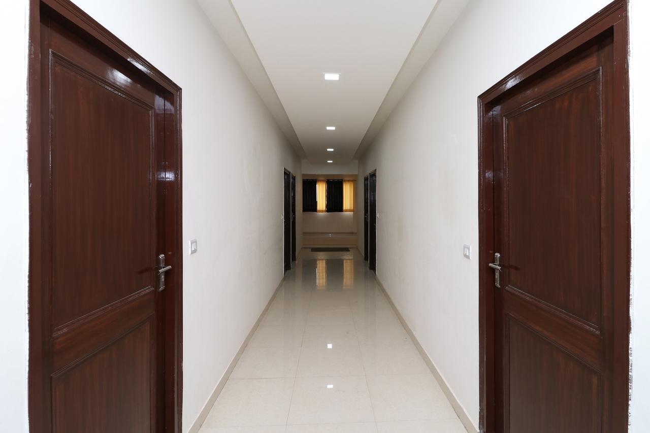 Oyo 13406 Hotel Golden Leaf Bareilly Exterior photo