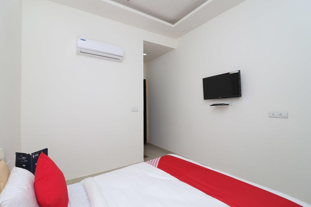 Oyo 13406 Hotel Golden Leaf Bareilly Exterior photo