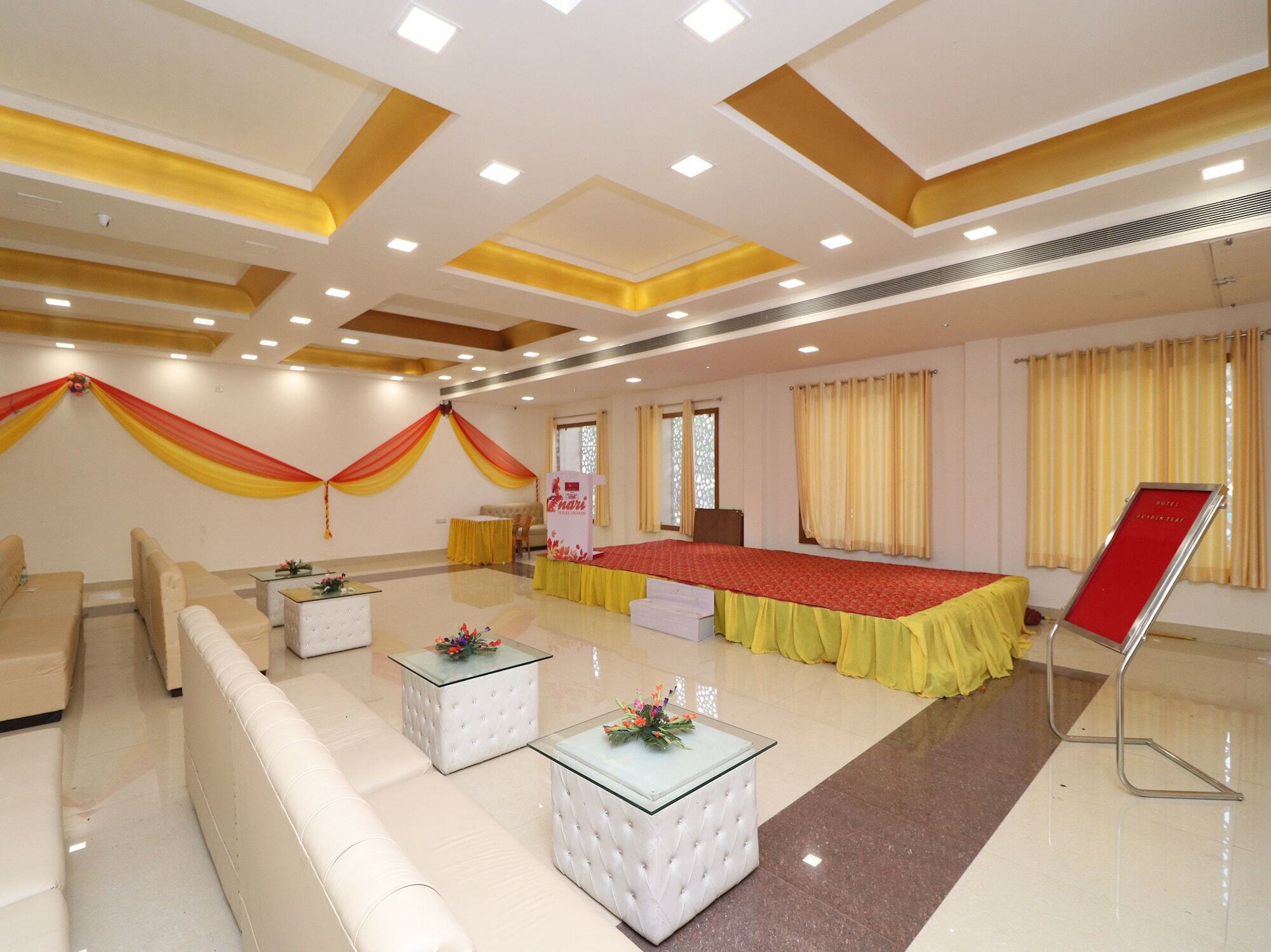 Oyo 13406 Hotel Golden Leaf Bareilly Exterior photo